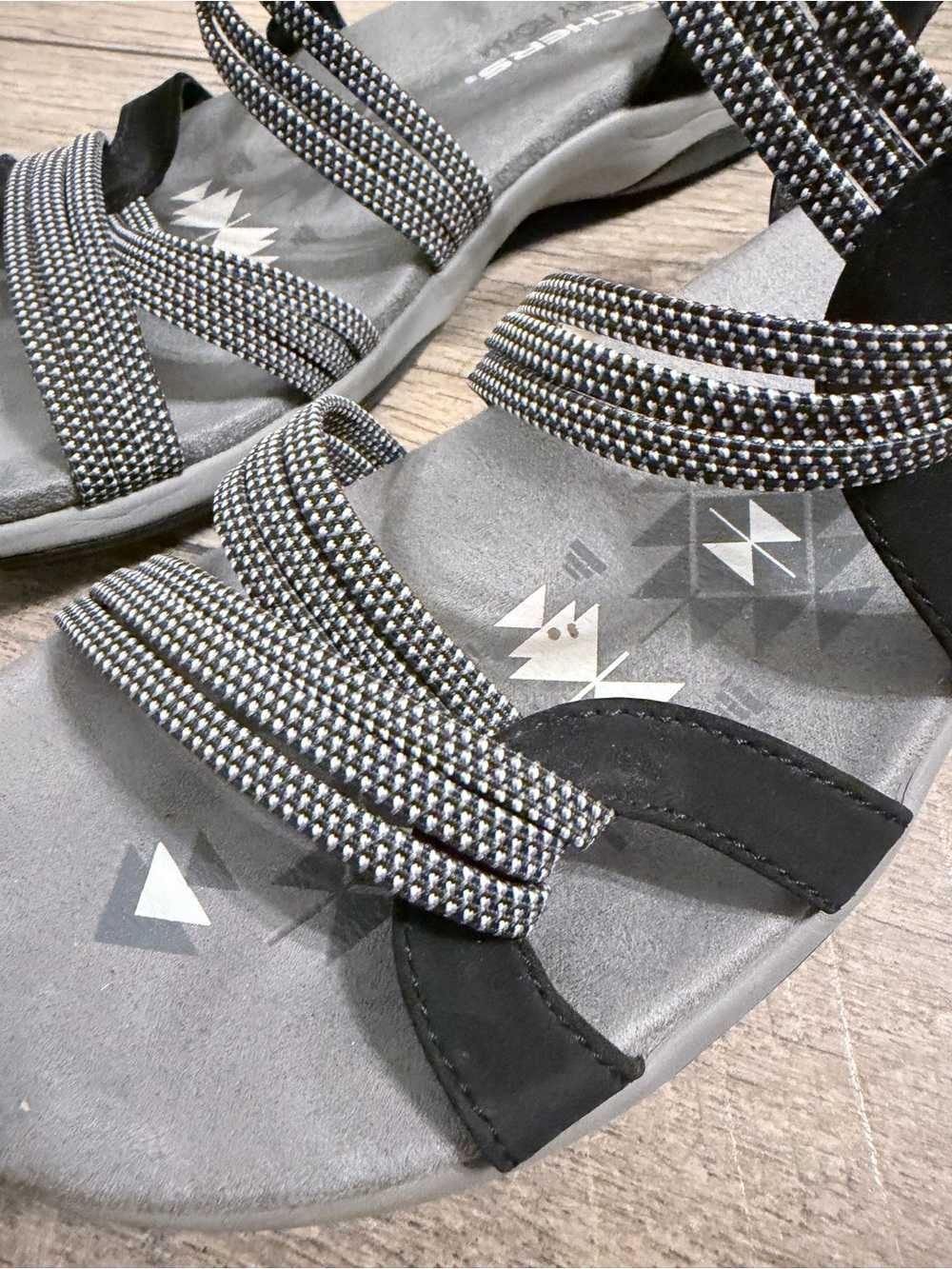 Skechers Women's Black & Gray Strappy Memory Foam Sandals - Picture 7 of 14